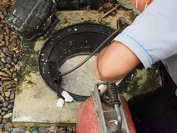 Why Choose Helena Plumbing and Heating for Sewer Line Cleaning in Helena, AL?